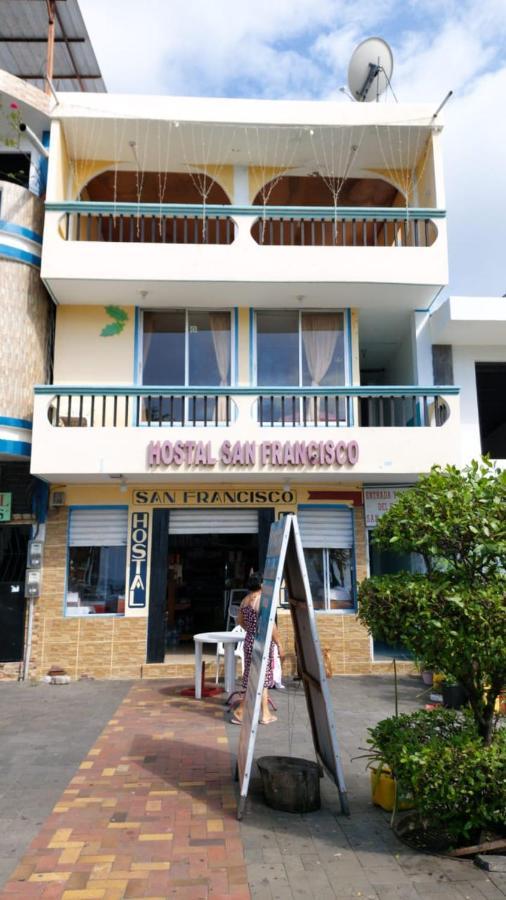 Hostal San Francisco San Cristóbal المظهر الخارجي الصورة